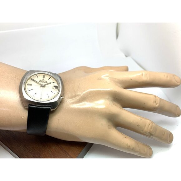 Bulova Accutron Men's Watch Vintage 1971 Quartz Silver Dial Black Leather Band - Picture 4 of 13